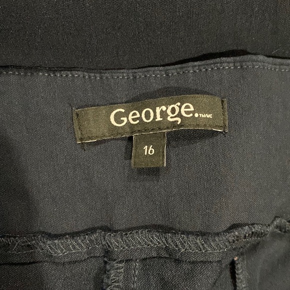 George | Woman’s Pull On Straight Leg Pant - Size 16 - Picture 3 of 5